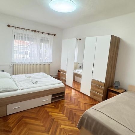 Pingvin Cukraszda Apartman Balatonmariafurdo Exterior photo