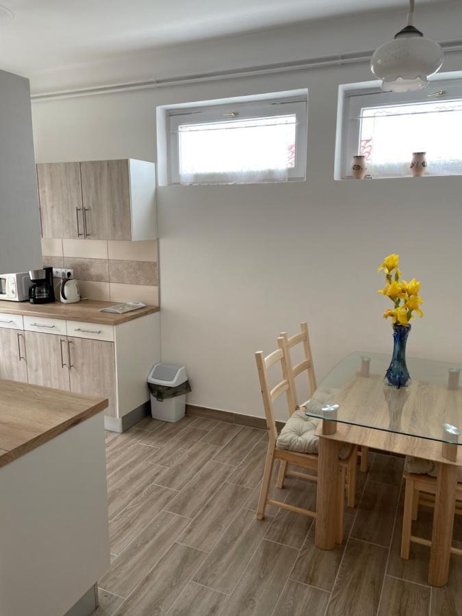 Pingvin Cukraszda Apartman Balatonmariafurdo Exterior photo