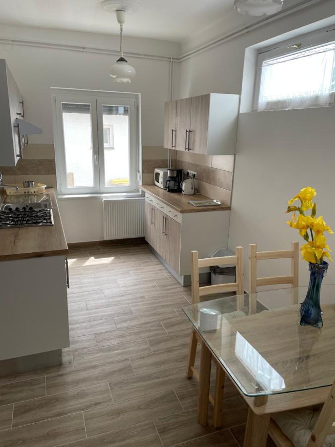 Pingvin Cukraszda Apartman Balatonmariafurdo Exterior photo