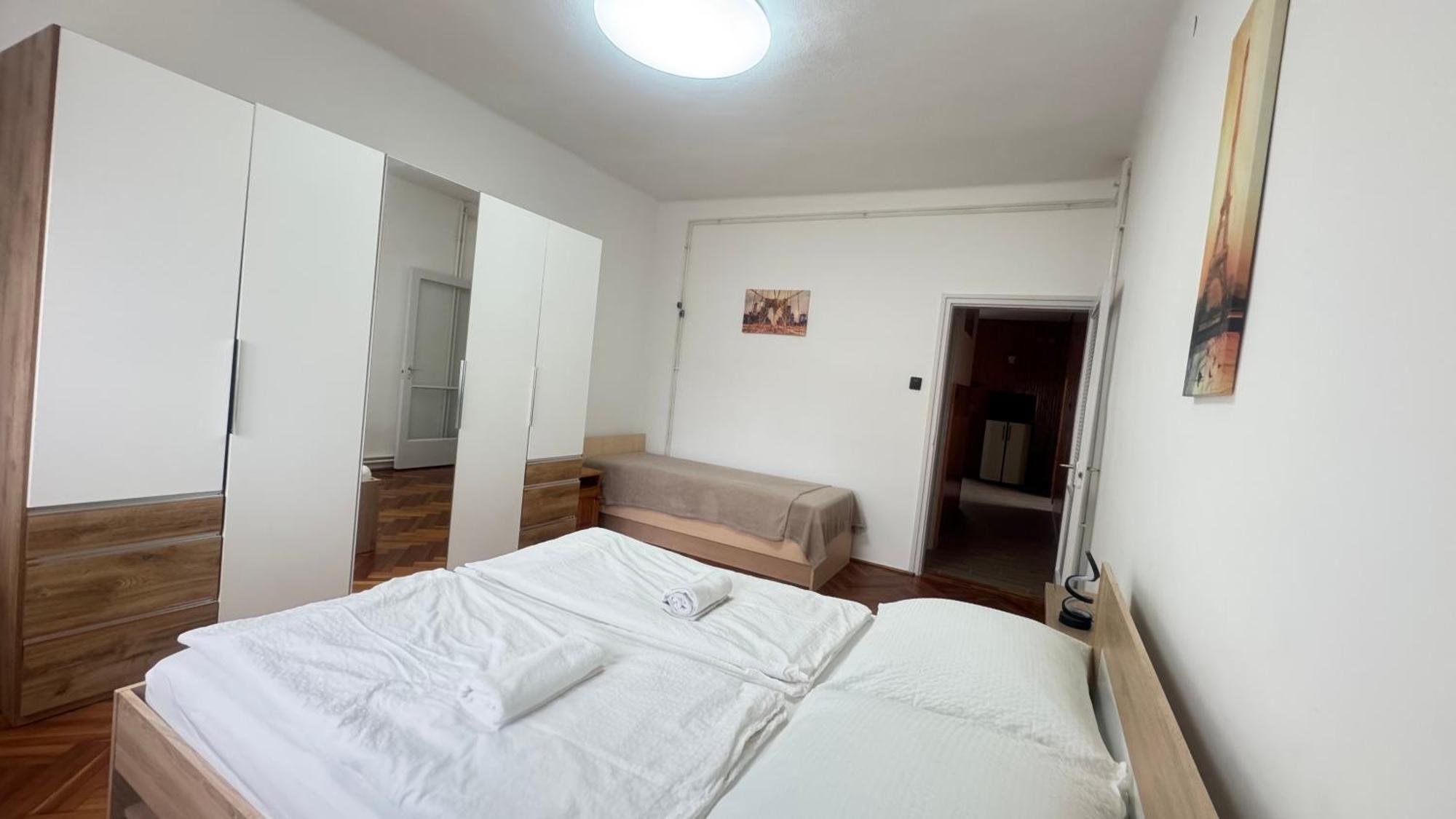 Pingvin Cukraszda Apartman Balatonmariafurdo Exterior photo